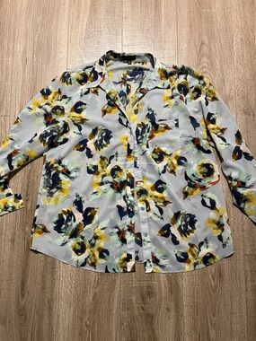 The Limited Women’s Floral Light Gray Button-Up Blouse in Yellow & Navy